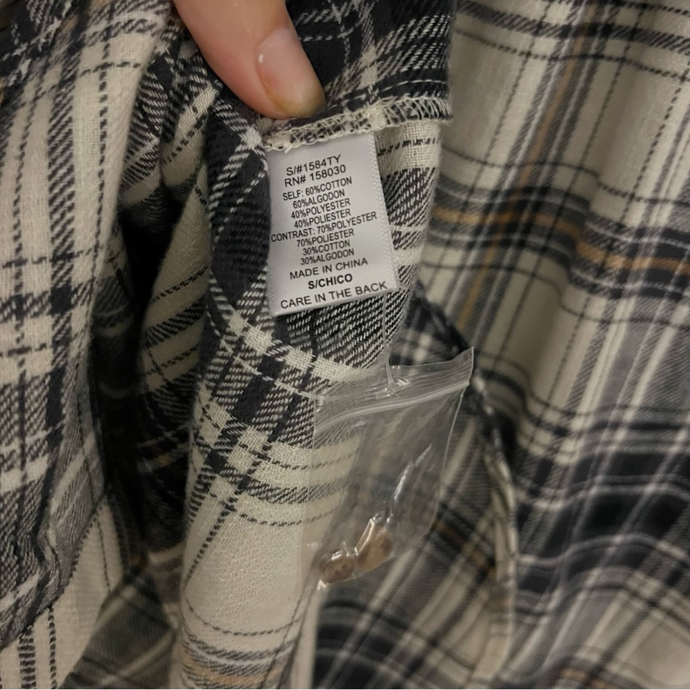 Love Tree Plaid Hooded Button Down Shirt - Picture 5 of 5
